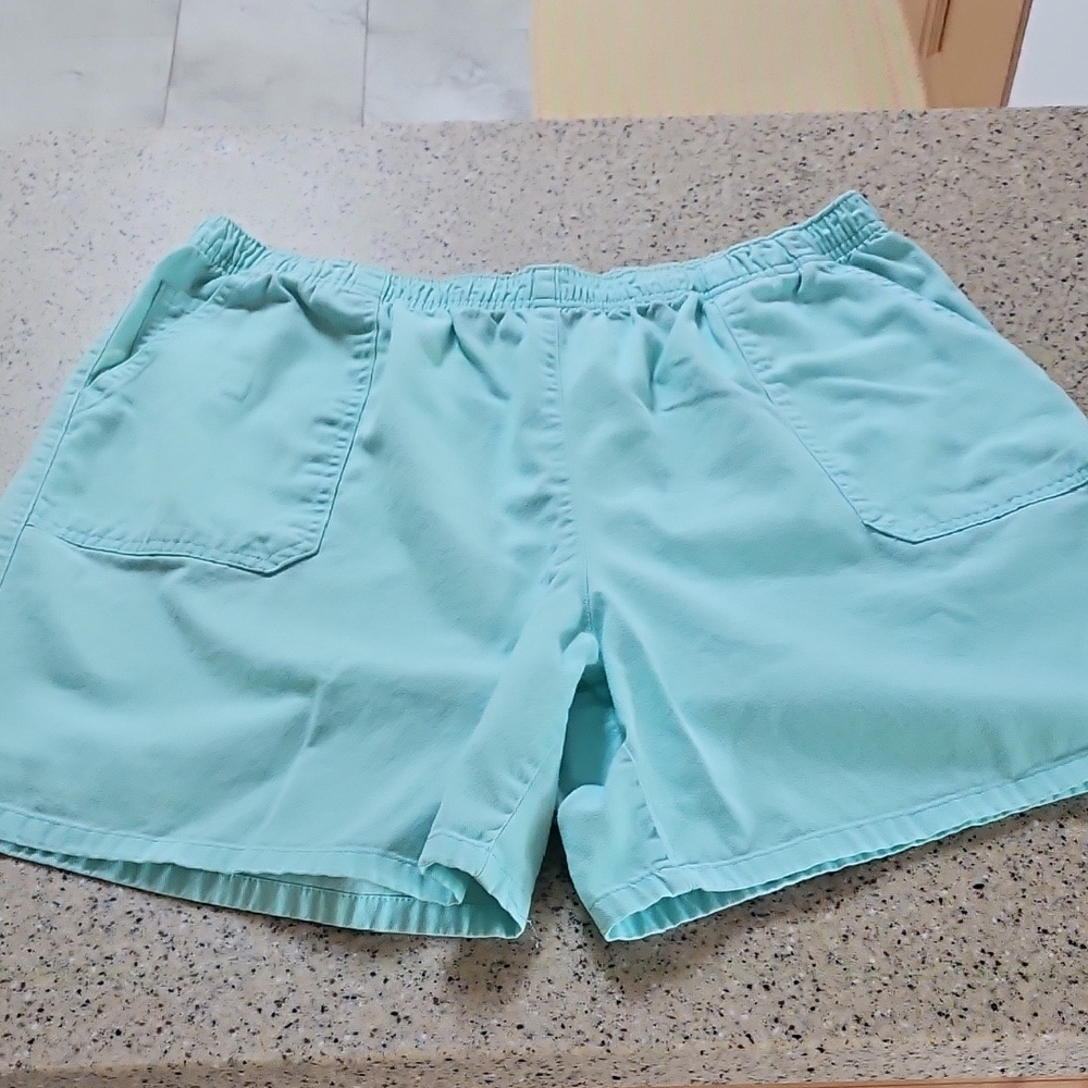 Casual Relaxed Style Cotton Shorts - Elastic Waist With Pockets